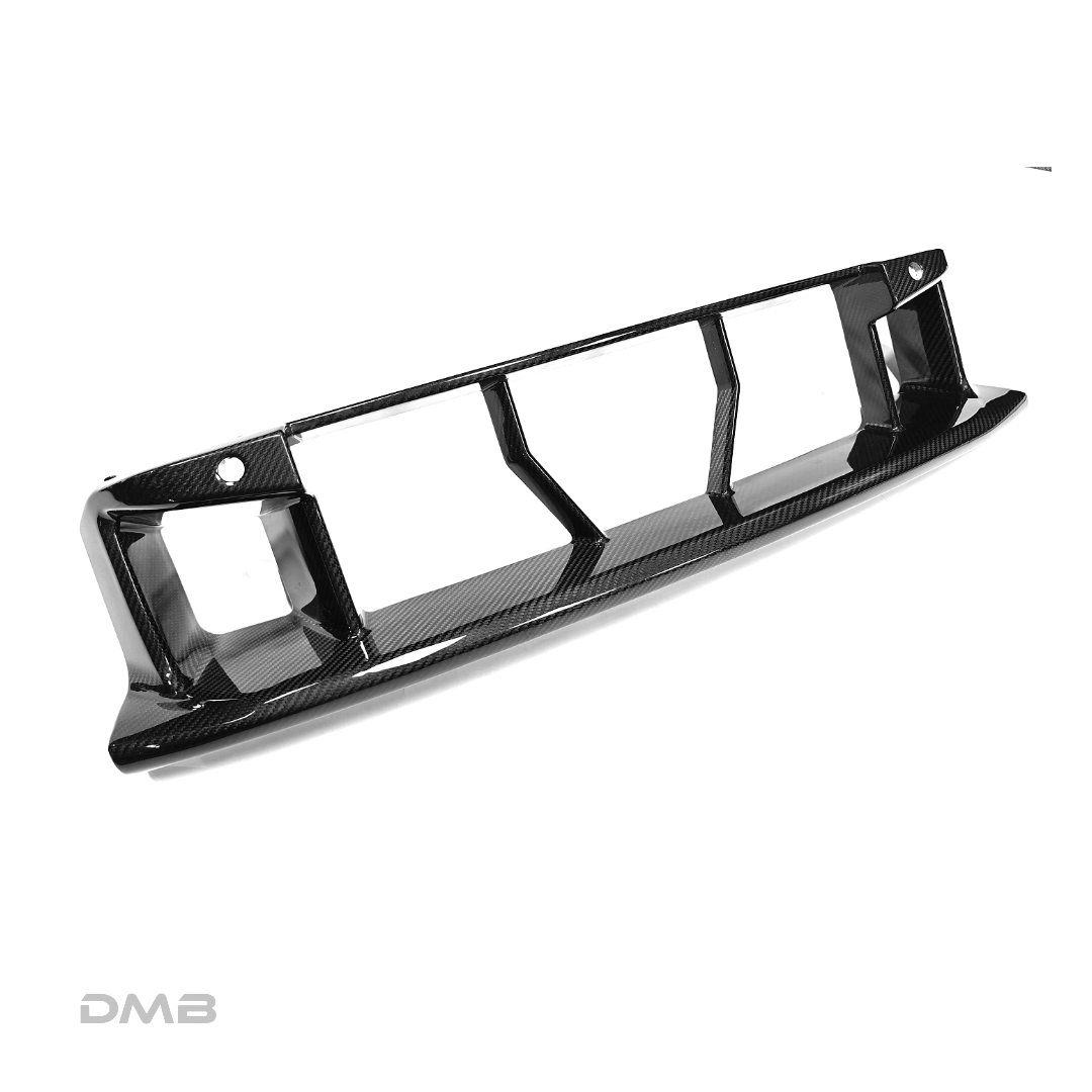 G87 M2 Carbon Fiber Front Center Vent